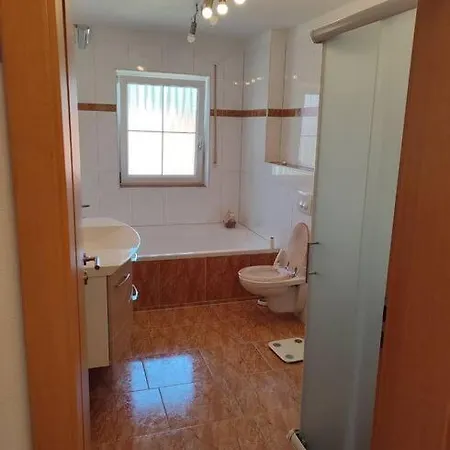 4 Zimmer Im 1. Stock * Traunreut